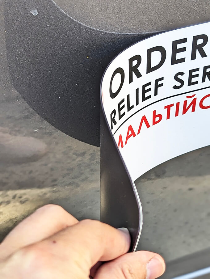 Магніти на авто